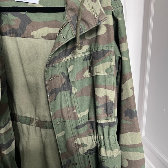 TNA Camo Jacket - Picture 3 of 3